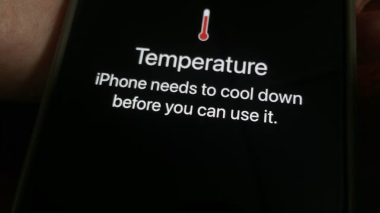 WHAT THE TECH? Hot temperatures and smartphones don't mix